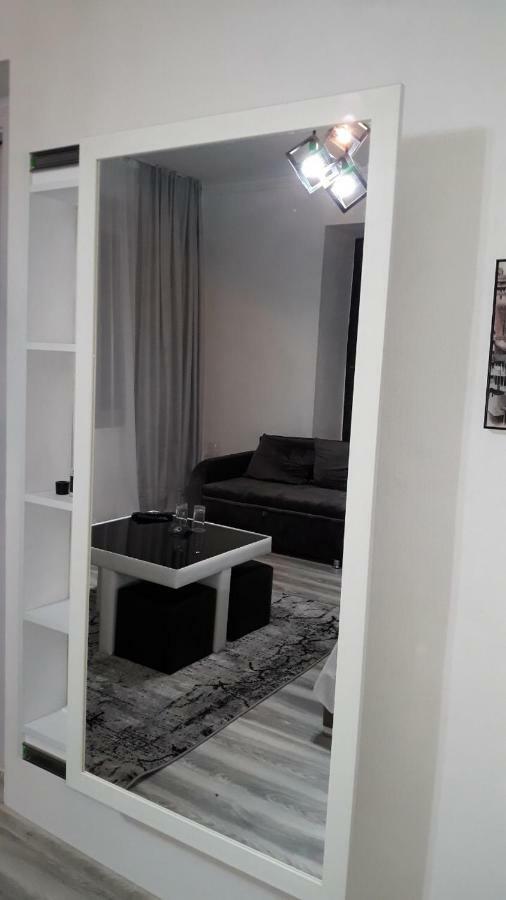 Guest House In Avlabari Tbilisi Eksteriør billede